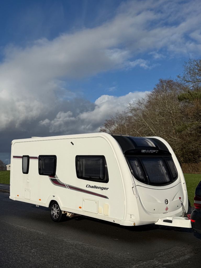 2013 4 berth Swift challenger 530