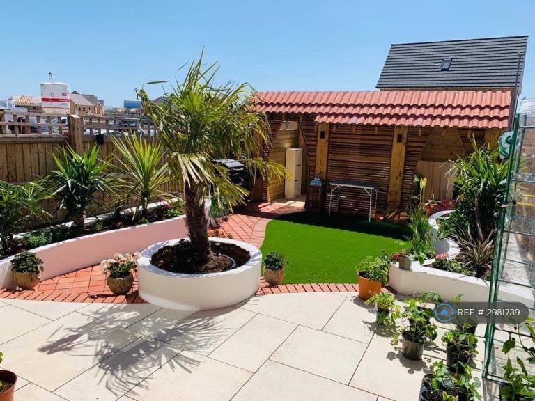 1 bedroom in Fen Street, Milton Keynes, MK10 (#2981739)