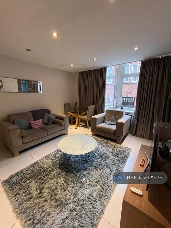1 bedroom flat in Butts Court, Leeds, LS1 (1 bed) (#2921636)