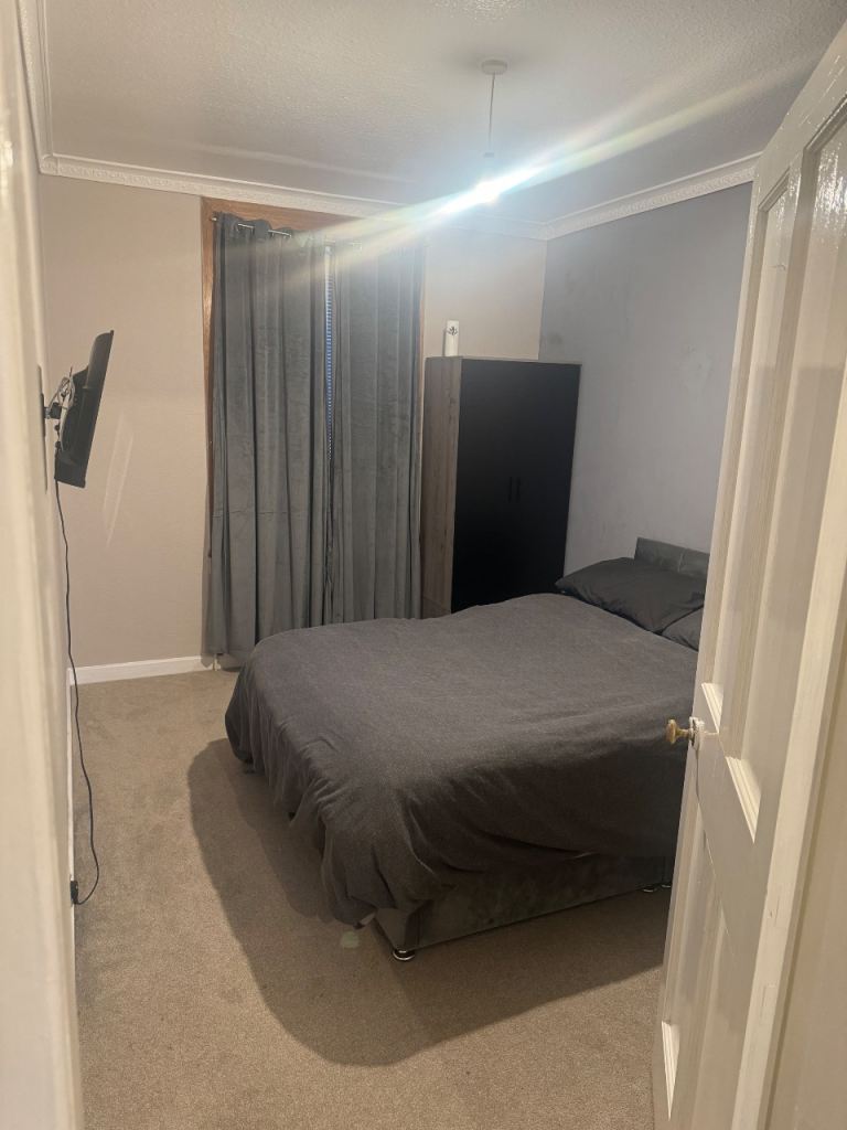 Room to let in a Friendly Shared Apartment 
