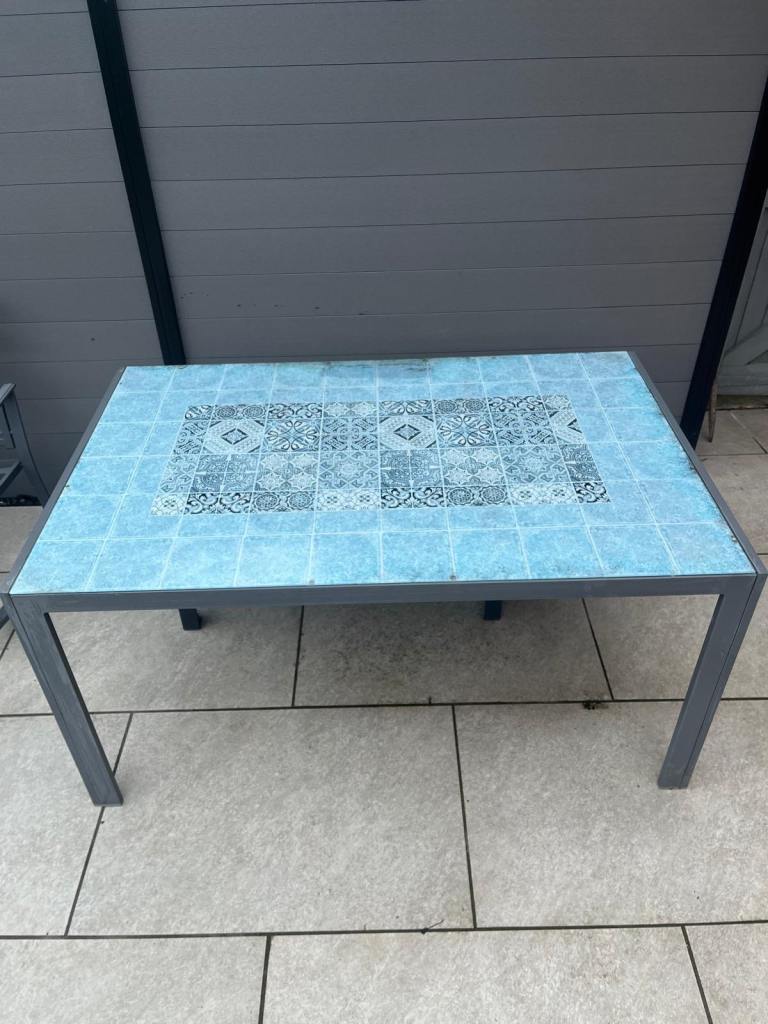 Garden table, aluminium and glass