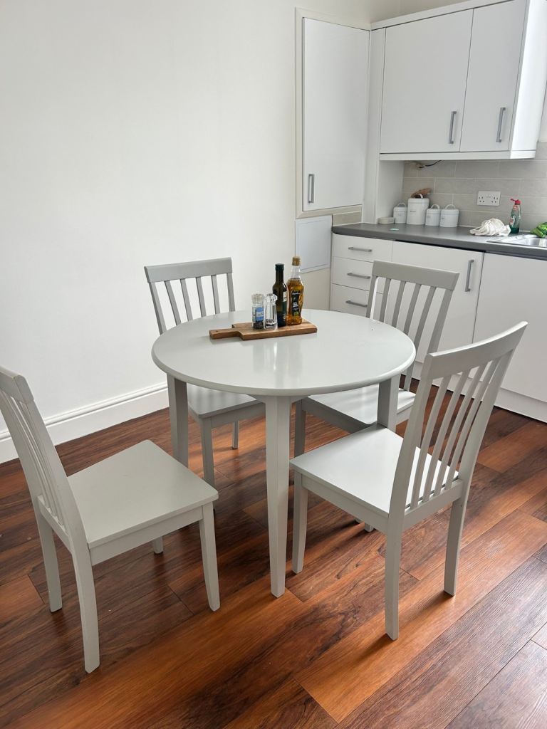 Table and Chairs Dining set 