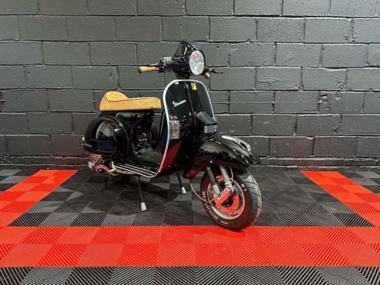Black Vespa PX 125