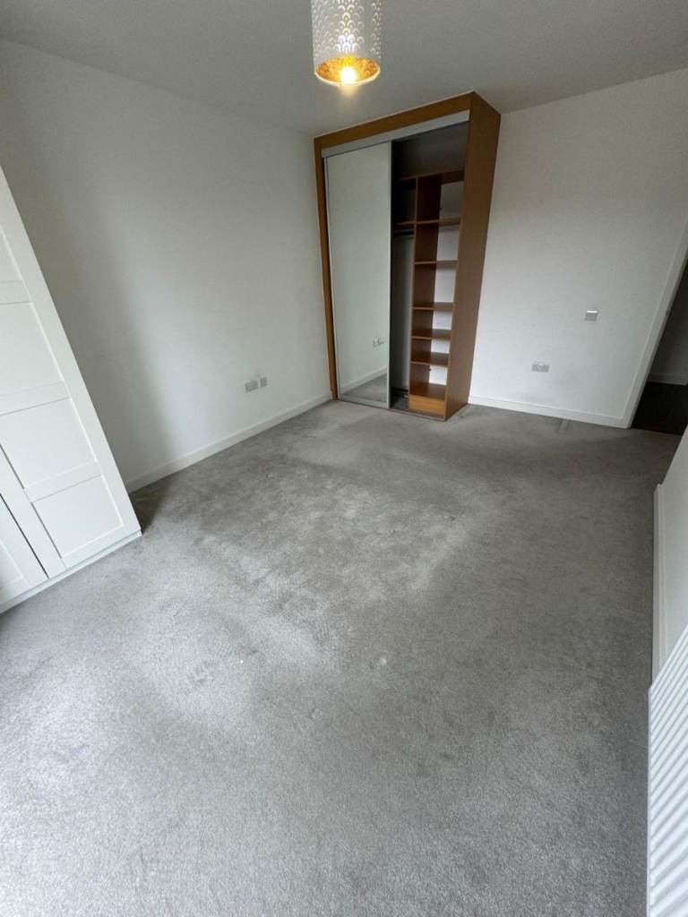 2 bedroom flat in Flat , Caledonian Building, Mill Hill
