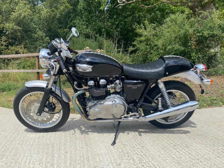 TRIUMPH THRUXTON 865, 2005, 2,793 MILES, ONE OWNER FROM NEW, VERY CLEAN BIKE.