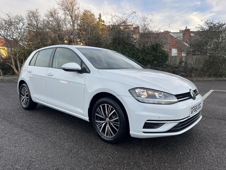 VOLKSWAGEN GOLF 1.0 TSI SE 2018