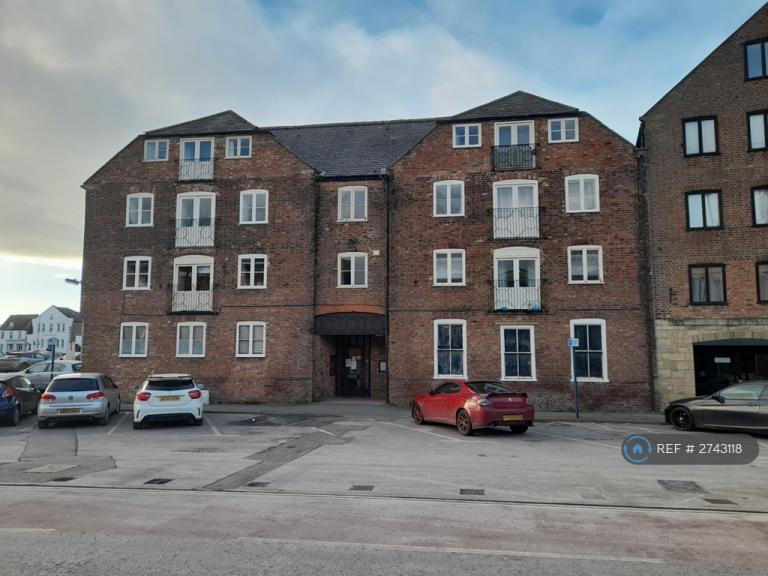 2 bedroom flat in Riverside Lodge, Boston, PE21 (2 bed) (#2743118)