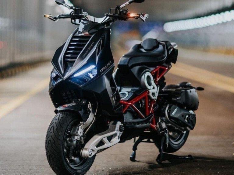 ItalJet Dragster 125cc Naked Sports Automatic Scooter Was £4999 Now £3499