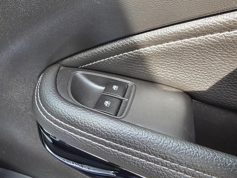 2016 Vauxhall ADAM 1.2i Slam 3dr HATCHBACK PETROL Manual