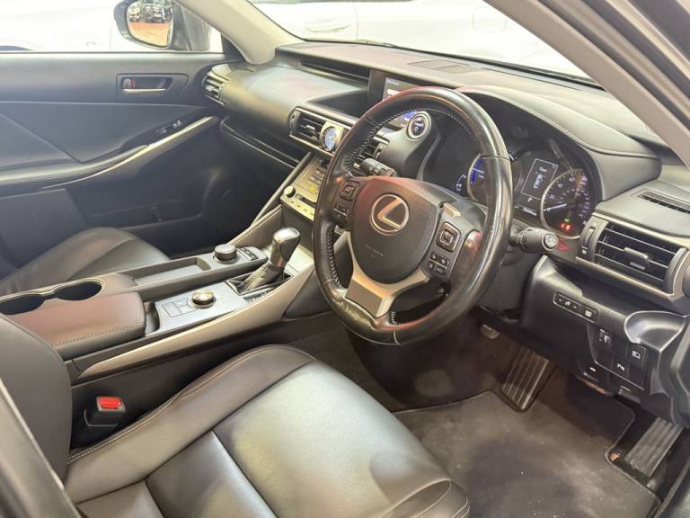 2018 Lexus IS 300h Executive Edition 4dr CVT Auto SALOON PETROL/ELECTRIC Automatic