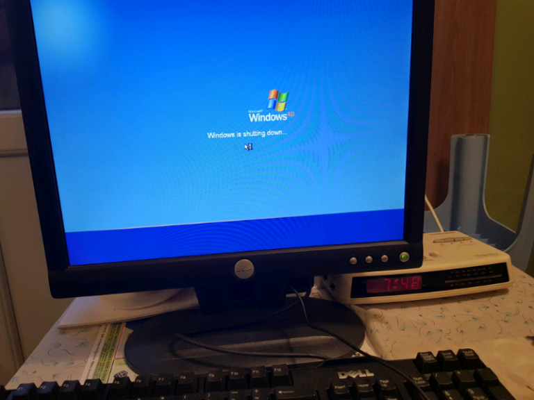 Dell 18 Desk Top Monitor , Keyboard and Mouse . This is not a computer