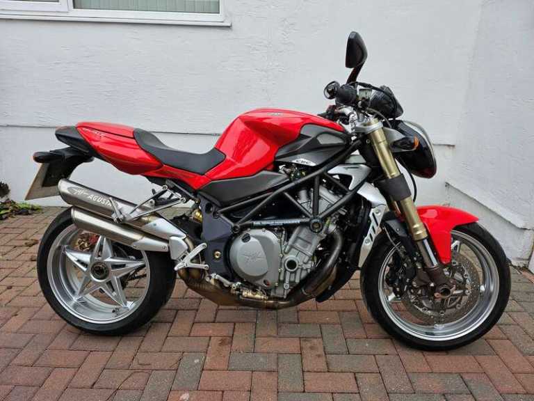 MV Agusta 750 BRUTALE E3 Manual