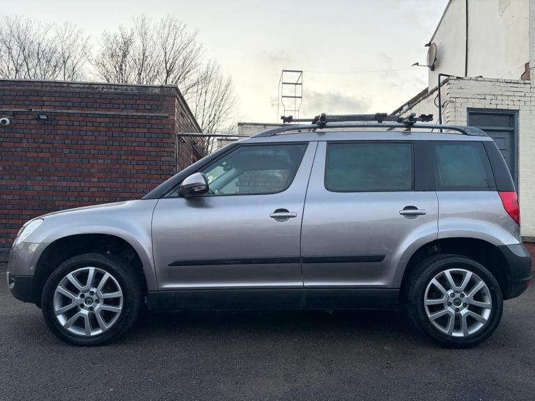 2010 Skoda Yeti 2.0 TDI CR Elegance 4x4 5dr HATCHBACK DIESEL Manual