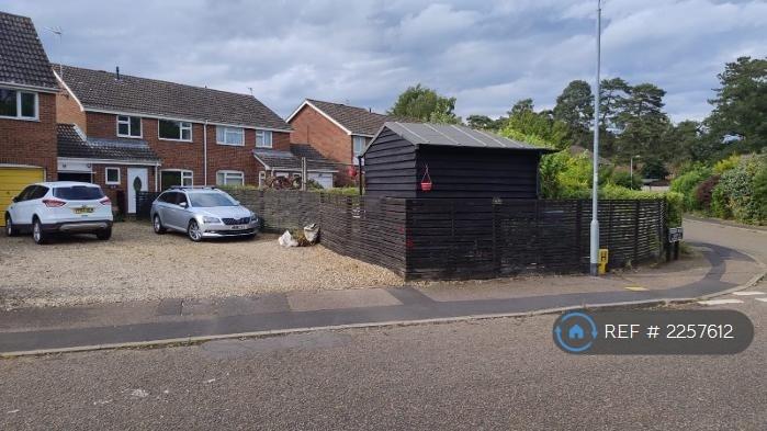 3 bedroom house in Priory Road, Hethersett, Norwich, NR9 (3 bed) (#2257612)