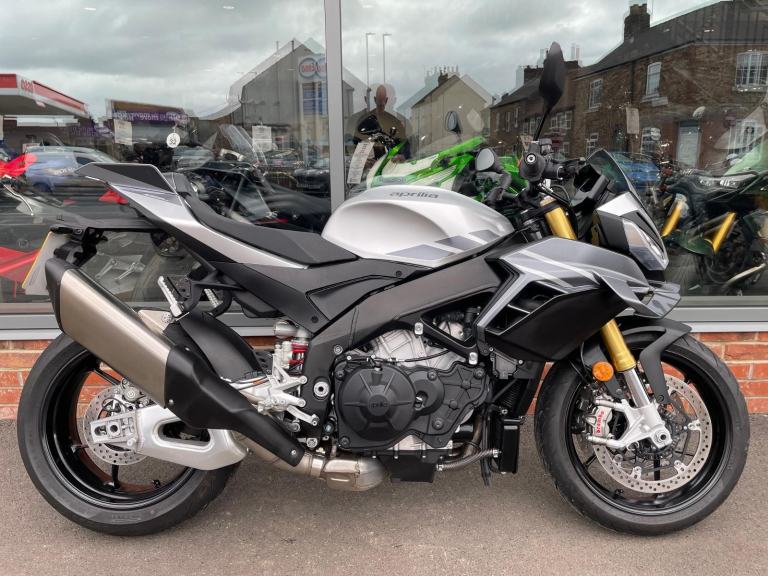 Aprilia Tuono V4 1100