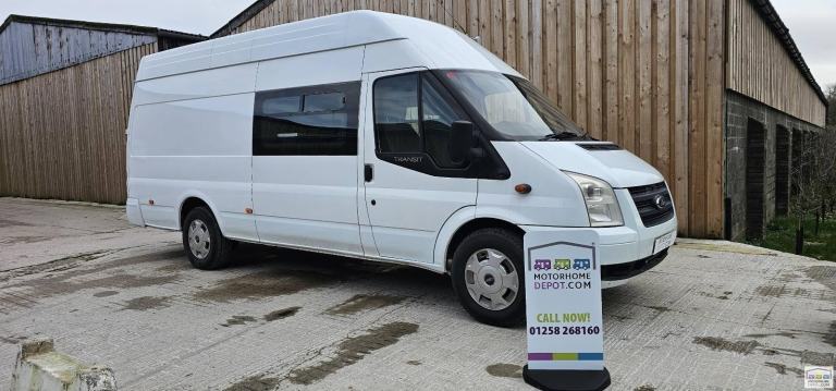 Ford Transit Racevan 2010 3 belts 2 berth LWB **12 month warranty**