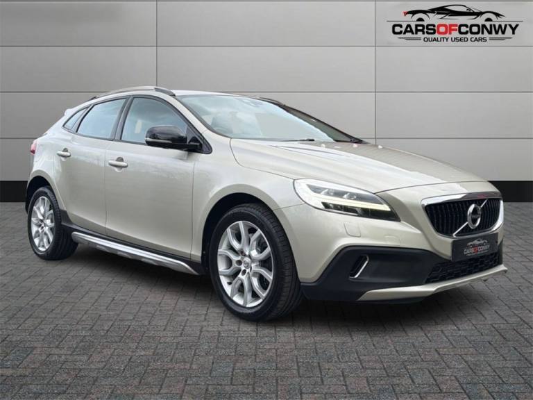 2017 Volvo V40 T3 [152] Cross Country Pro 5dr Geartronic HATCHBACK PETROL Automatic