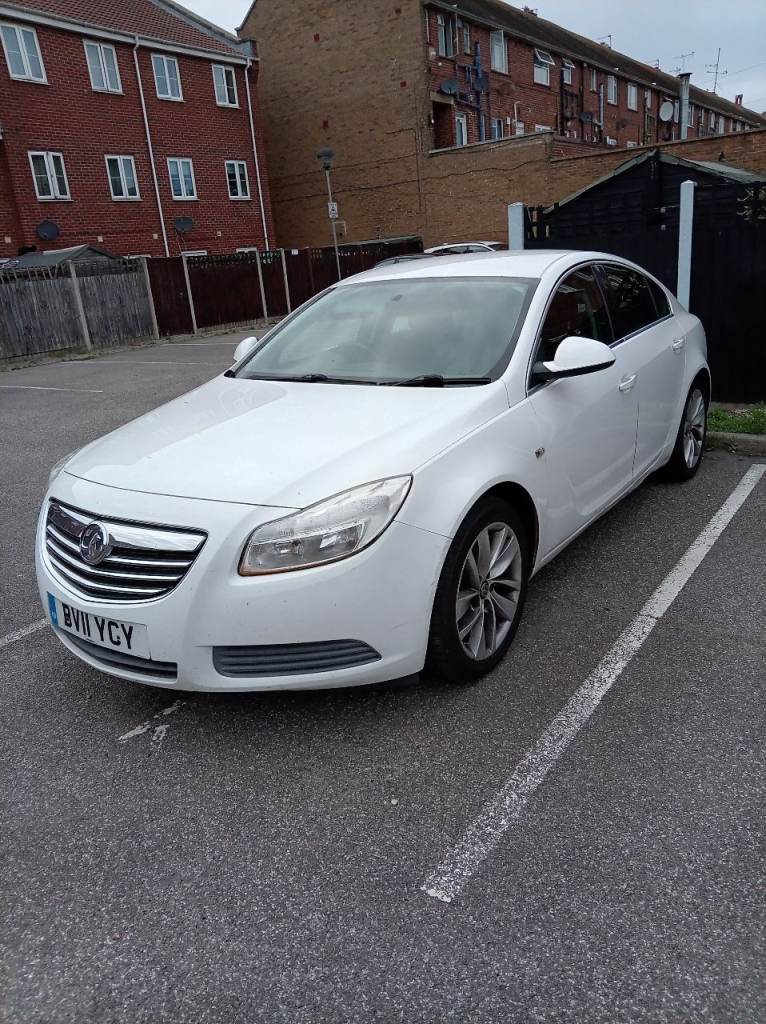 Vauxhall, INSIGNIA, Hatchback, 2011, Manual, 1956 (cc), 5 doors