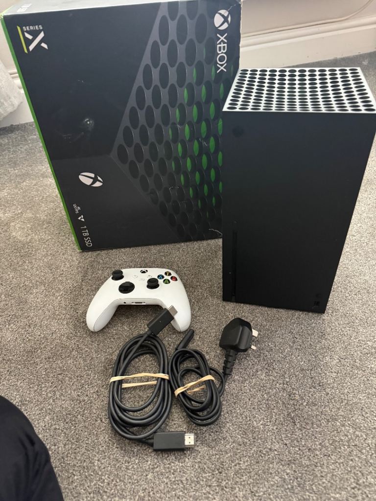 Xbox Series X Console 1TB SSD with White Controller, Boxed