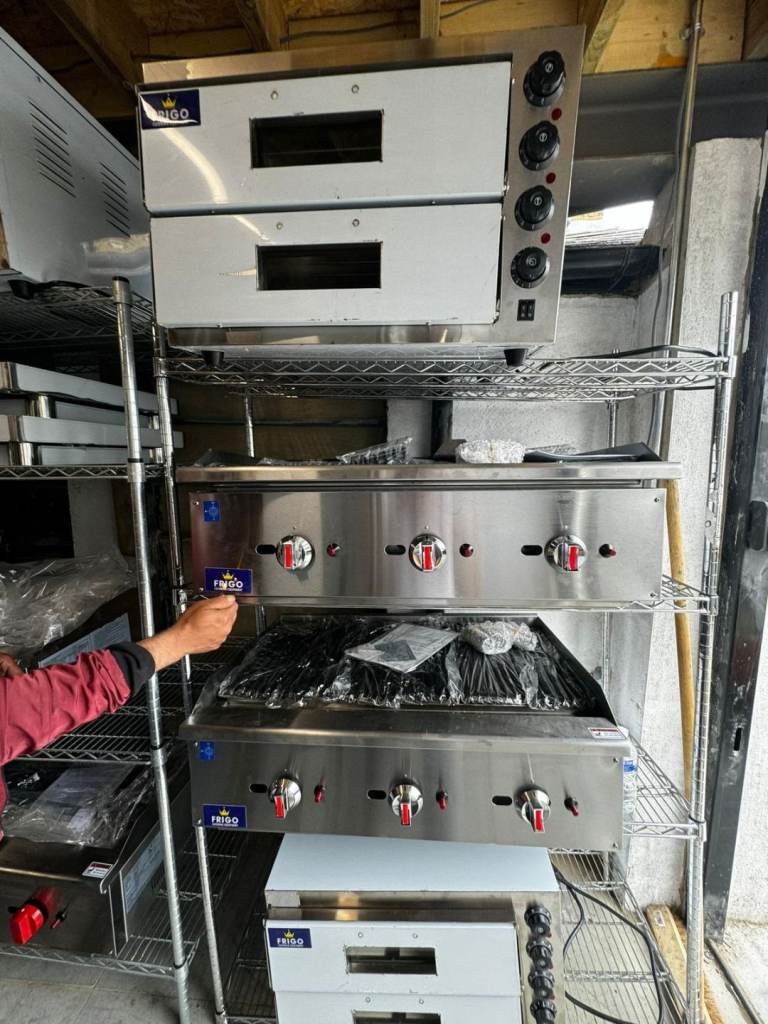 image for FRIGO Grills & Griddles – Heavy-Duty Stainless Steel – Brand New 🔥