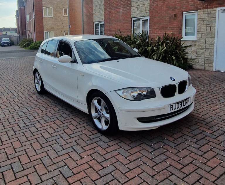BMW, 1 SERIES, Hatchback, 2009, Manual, 1995 (cc), 5 doors