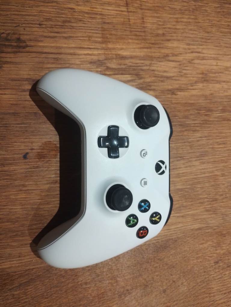 XBox One controller 
