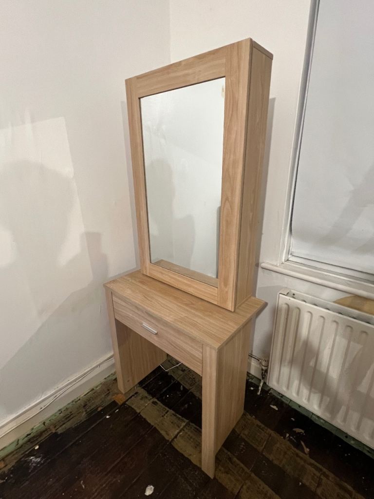 Dressing Table with Sliding Mirror