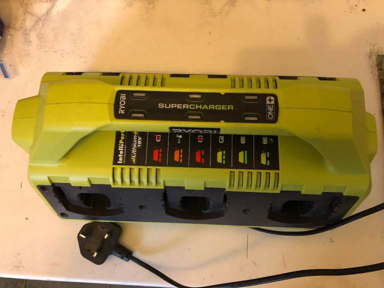 Ryobi 6 Port Supercharger, Model RC18627