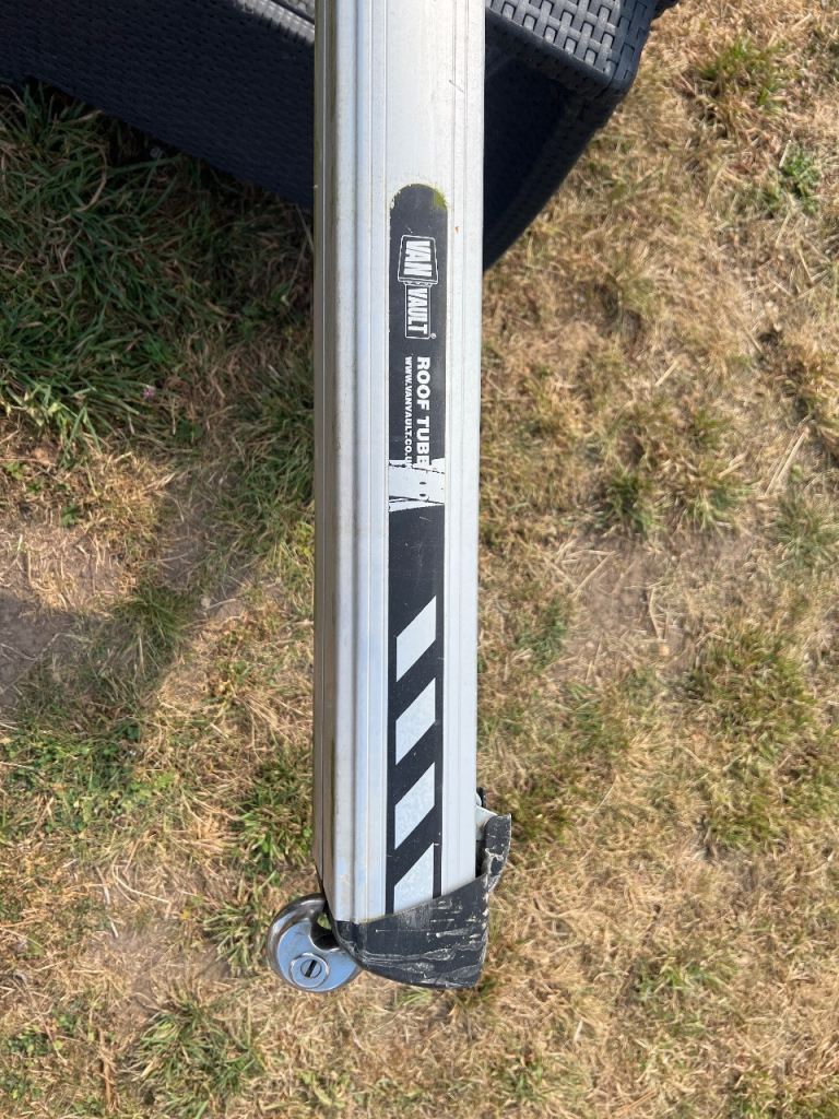 Van vault roof tube 
