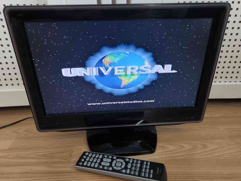 TV/ DVD Combi 19" Toshiba HDMI Freeview