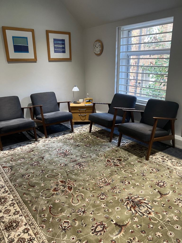 Spacious, calm therapy rooms for rent in Fitzrovia