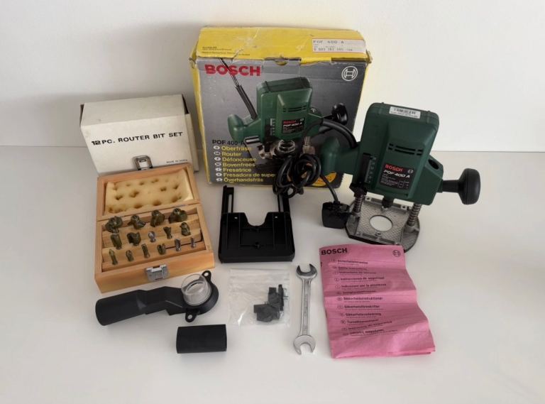Bosch POF 400a 400w Plunge Router 240V - Boxed with Accessories - like new
