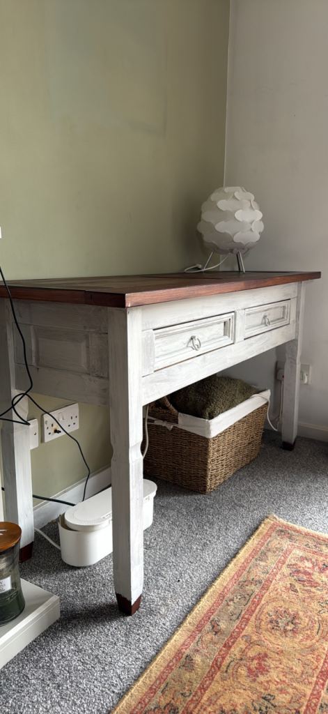 Side board