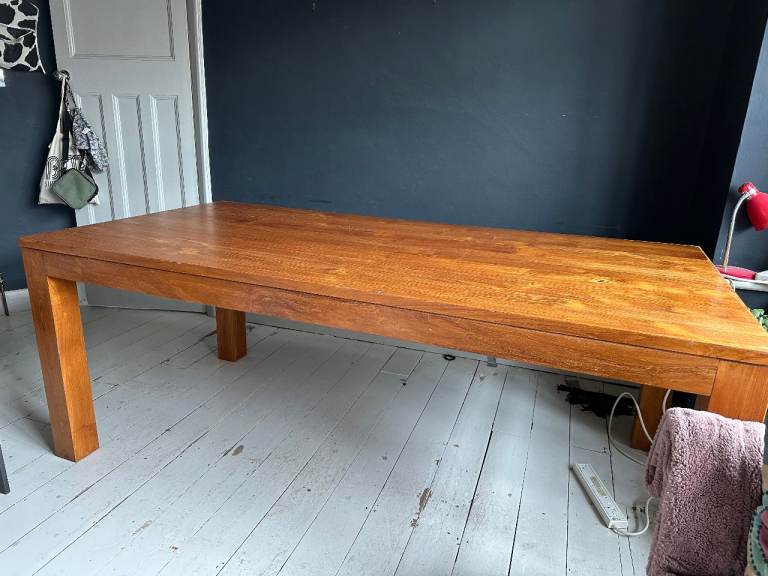 Solid Wood Dining Table – Great Condition