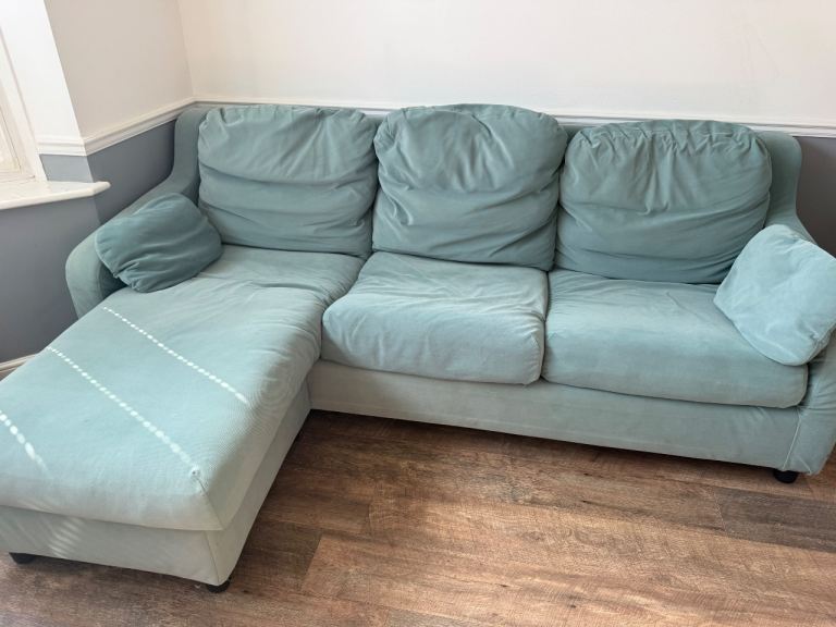 Corner Sofa with Chaise – Green Fabric, good condition.