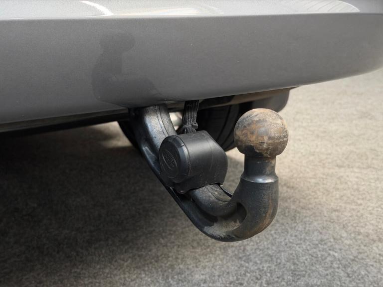  Land Rover Discovery 3.0 D350 MHEV Dynamic HSE Auto 4WD Euro 6 (s/s) 5dr Diesel Automatic