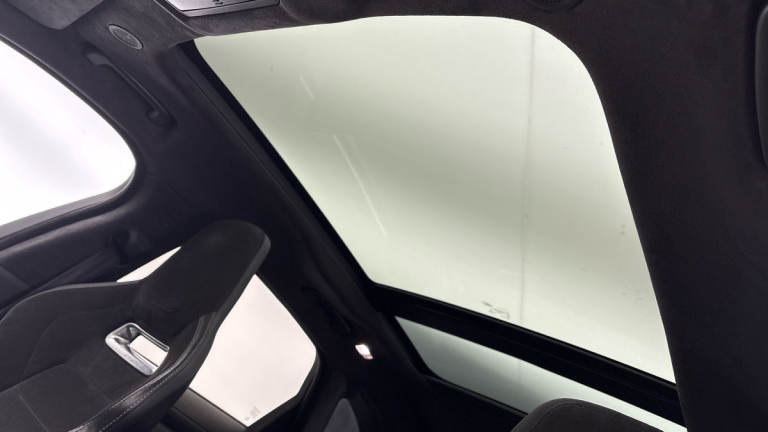 2021 Jaguar F-Pace 5.0 P550 V8 SVR SUV 5dr Petrol Quickshift AWD Euro 6 (s/s) (550 ps) SUV Petrol...