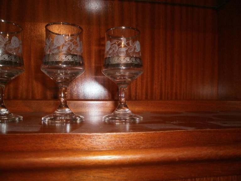 6 x Quality Vintage Sherry/Port Glasses