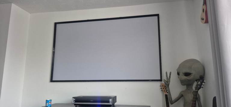 Tv projector and frame 