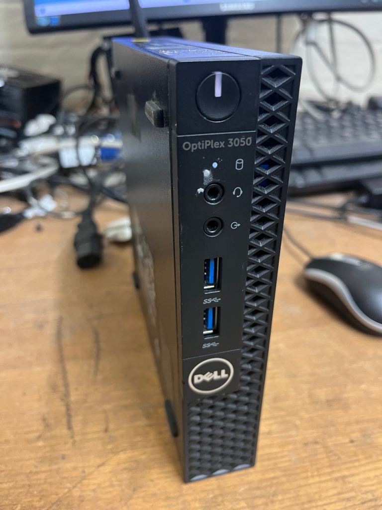 Dell 3050 i5 mini of 500gb ssd windows 11 pro