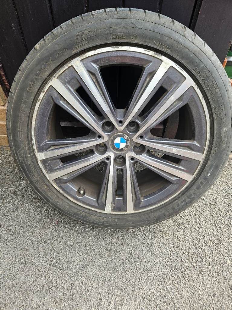 BMW Wheel & Good Tyre