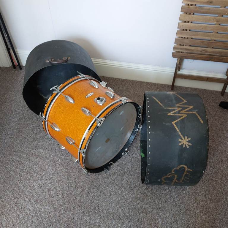 20" Vintage Arbiter/Premier Bass Drum + Hard Case (Orange Sparkle)