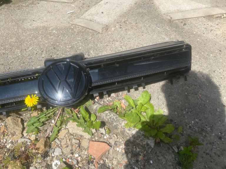 Vw golf mk7 bumper grill 