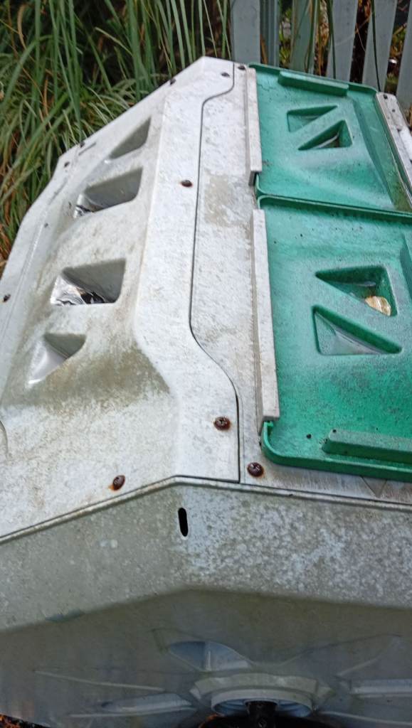 Garden Composter Bin - Used Condition free plus a box of mirical grow compost maker 