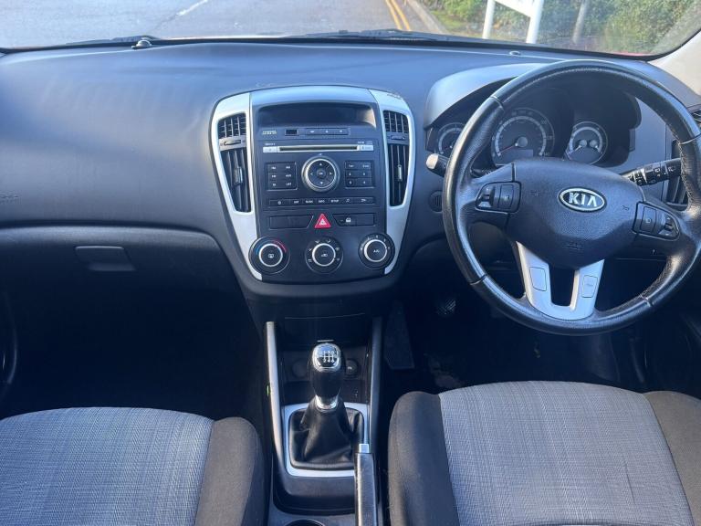 2010 Kia Ceed 1.6 CRDi 2 5dr HATCHBACK DIESEL Manual