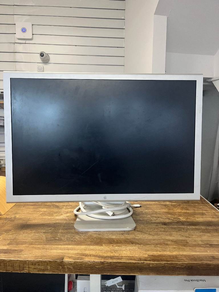 Apple Cinema Display 30-Inch (Aluminum) FaultyFREE ITEM – COLLECTION ONLY (NW1 8ES, Camden)