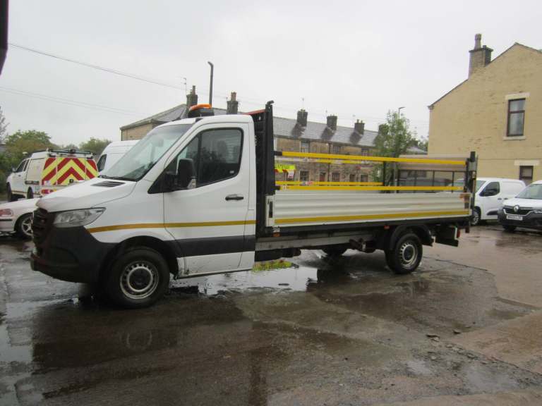 2020 Mercedes-Benz Sprinter DROPSIDE TAIL LIFT CHASSIS CAB Diesel Manual
