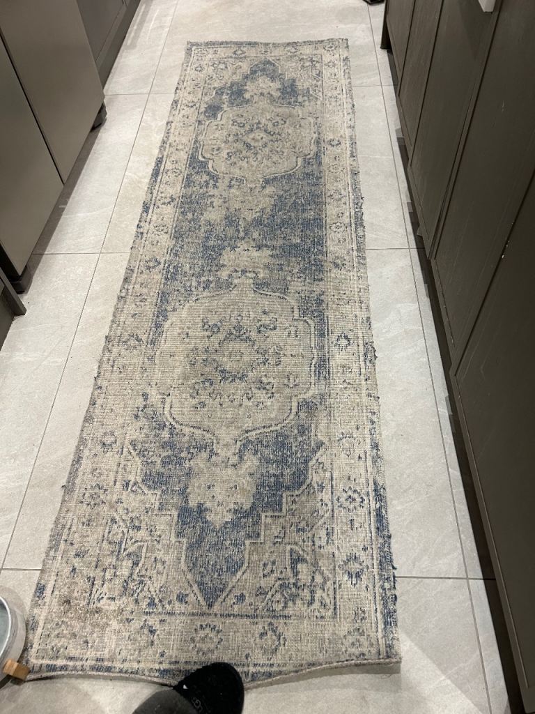 Ruggable distressed vintage-style medallion hallway runner rug blue beige colours 