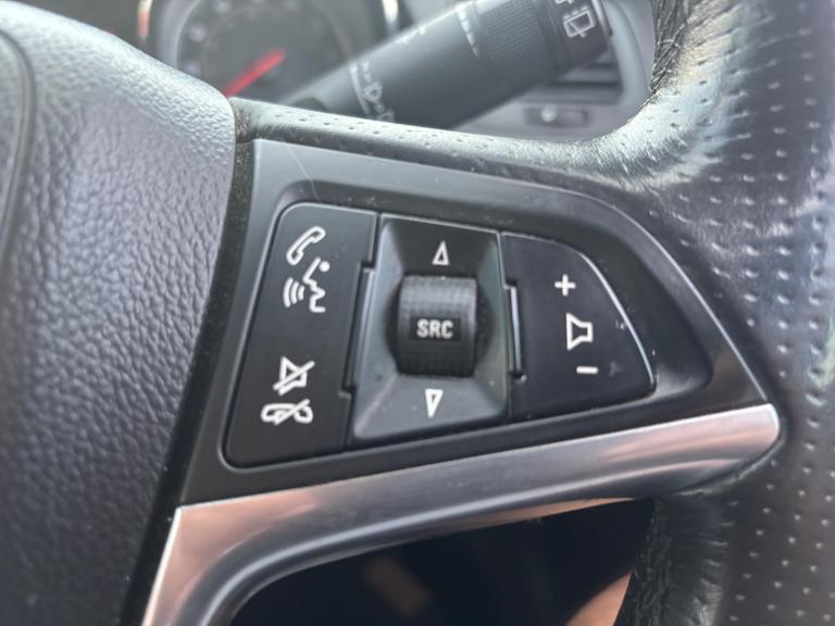 2009 Vauxhall Insignia 2.0 CDTi SRi [160] 5dr HATCHBACK Diesel Manual