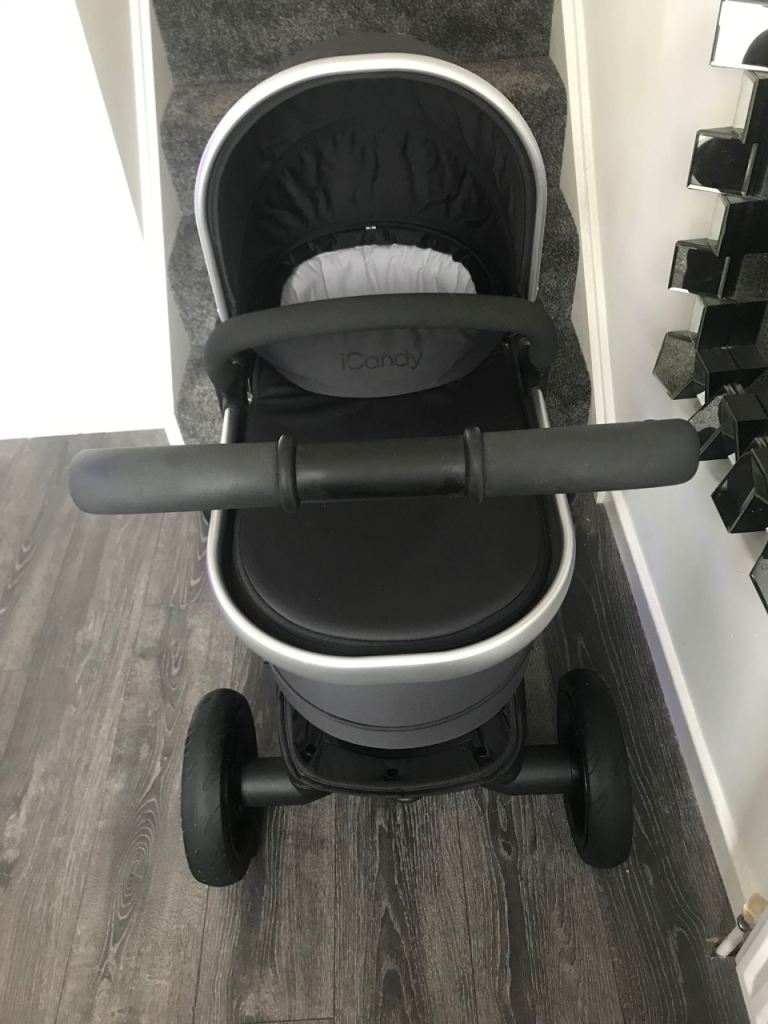Icandy peach jogger  black excellent condition 